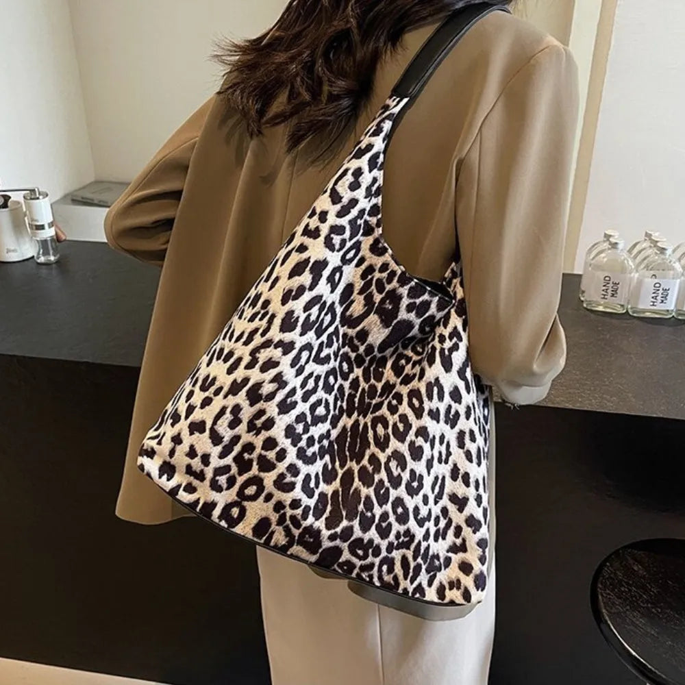 Nalia | Torba typu hobo